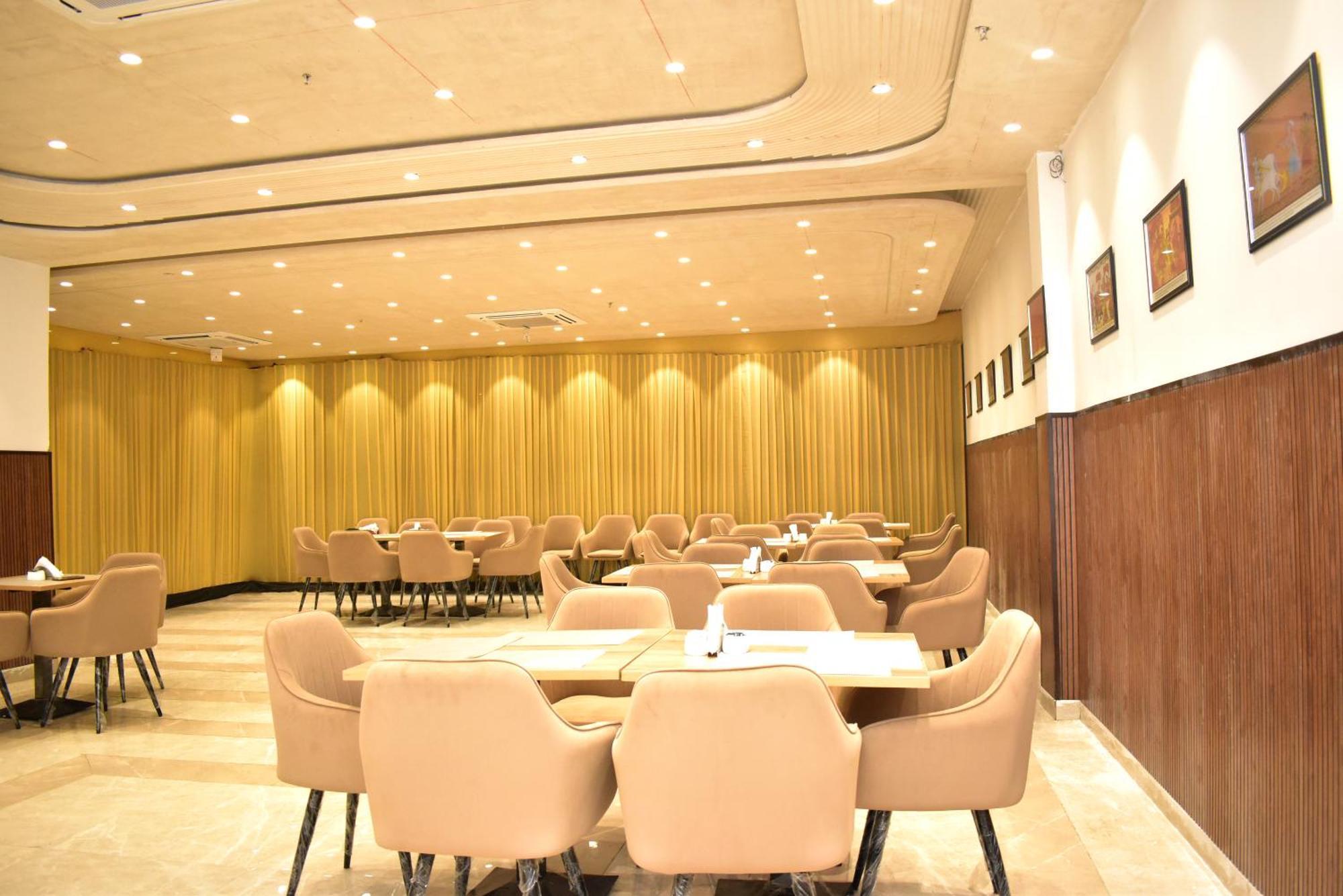 Hotel Cullinan By Qotel Janakpuri Delhi Kültér fotó